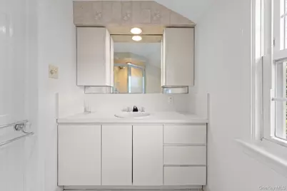 128 Charles Street, East Williston, NY 11596 - Photo 15