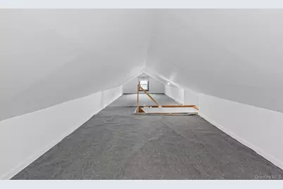 128 Charles Street, East Williston, NY 11596 - Photo 17