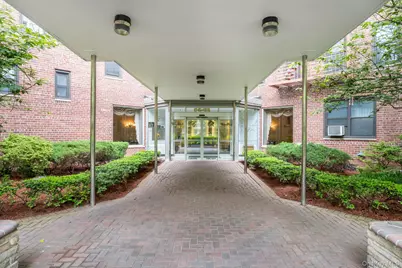 84-01 Main Street #221, Briarwood, NY 11435 - Photo 19