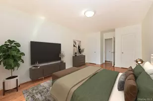 84-01 Main St, Briarwood, NY 11435 - Photo 3