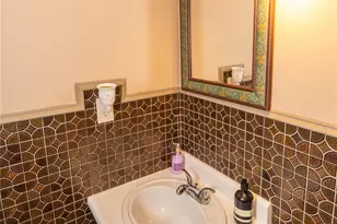 258 Village Ct, Kingston, NY 12401 - Photo 19