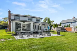 173 Tahlulah Ln, West Islip, NY 11795 - Photo 19