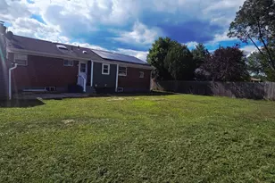 125 Burlington Ave, Deer Park, NY 11729 - Photo 3