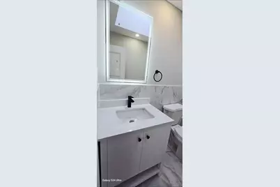 125 Burlington Avenue, Deer Park, NY 11729 - Photo 21