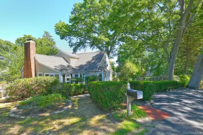 121 Van Buren Drive, Centerport, NY 11721 - Photo 5