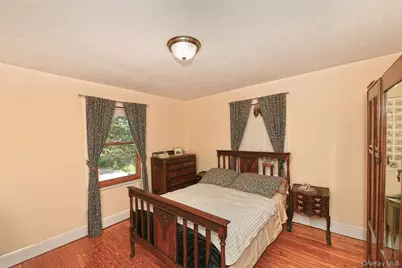 121 Van Buren Drive, Centerport, NY 11721 - Photo 11