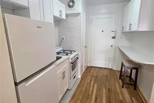 65-05 Yellowstone Blvd, Forest Hills, NY 11375 - Photo 7