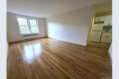 65-05 Yellowstone Boulevard #6C, Forest Hills, NY 11375 - Photo 3