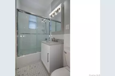 726 Howell Avenue #B, Riverhead, NY 11901 - Photo 7