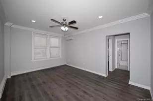 726 Howell Ave, Riverhead, NY 11901 - Photo 3