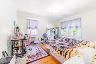 130-49 217th St, Springfield Gardens, NY 11413 - Photo 15