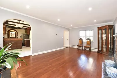 139-30 Coolidge Avenue, Briarwood, NY 11435 - Photo 5