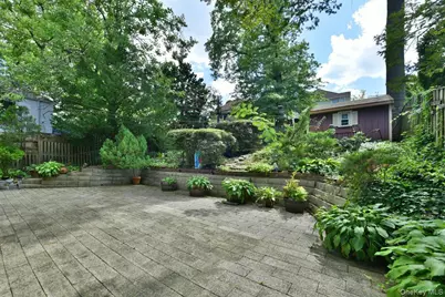 139-30 Coolidge Avenue, Briarwood, NY 11435 - Photo 27