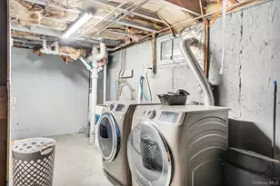 57 1st St, Hicksville, NY 11801 - Photo 29