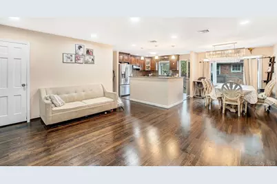 57 1st Street, Hicksville, NY 11801 - Photo 9