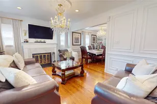 14 Plymouth St, New Hyde Park, NY 11040 - Photo 7