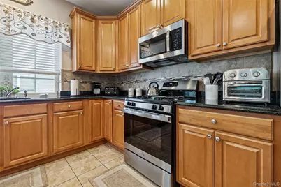 25 Louden Loop, Mount Sinai, NY 11766 - Photo 13