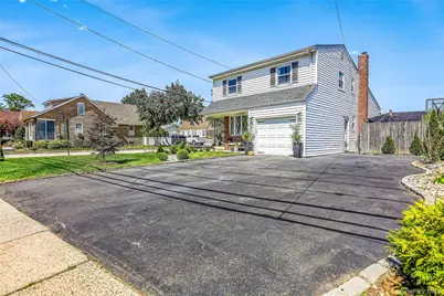 241 Hendrickson Avenue, Lynbrook, NY 11563 - Photo 5