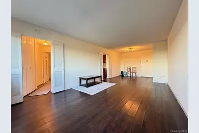 2 Bay Club Drive #17H, Bayside, NY 11360 - Photo 3