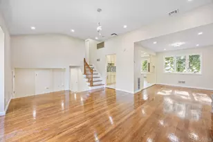 20 E 8th St, Deer Park, NY 11729 - Photo 5