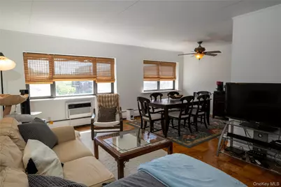 200 Diplomat Drive #8B, Mount Kisco, NY 10549 - Photo 9