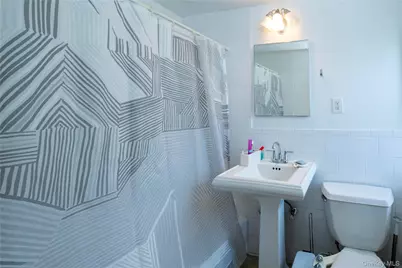 200 Diplomat Drive #8B, Mount Kisco, NY 10549 - Photo 13