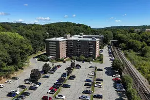 200 Diplomat Dr, Mount Kisco, NY 10549 - Photo 27