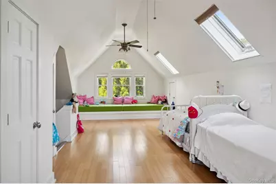 409 Old Canoe Place Road, Southampton, NY 11968 - Photo 17