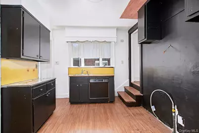 232 Chatterton Parkway, White Plains, NY 10606 - Photo 7