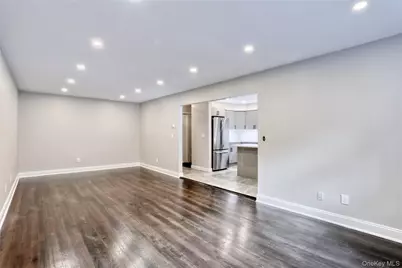 215 Kearsing Parkway, Monsey, NY 10952 - Photo 11