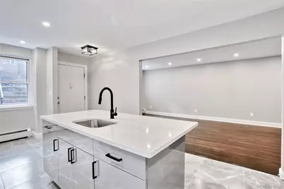 215 Kearsing Parkway, Monsey, NY 10952 - Photo 9