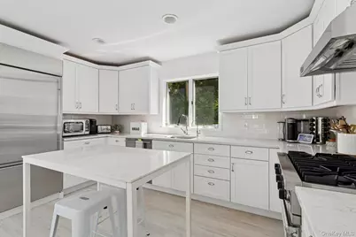 28 Ridge Road, Wainscott, NY 11975 - Photo 31