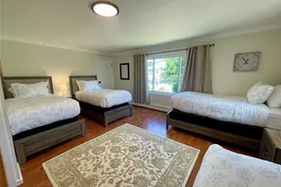 32 Beechwood St, Farmingdale, NY 11735 - Photo 17