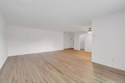 742 Deer Park Avenue #8B, North Babylon, NY 11703 - Photo 7