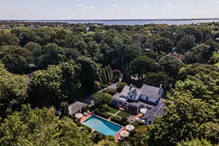 92 S Country Rd, Remsenburg, NY 11960 - Photo 33