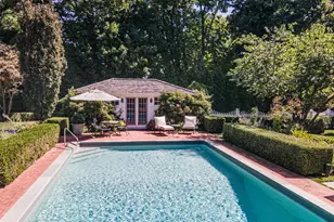 92 S Country Rd, Remsenburg, NY 11960 - Photo 27