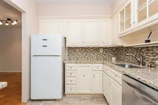 1101 Midland Ave, Bronxville, NY 10708 - Photo 13