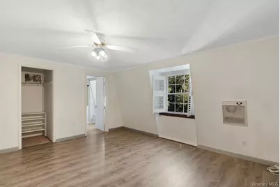 18 Glade Road, White Sulphur Springs, NY 11937 - Photo 9