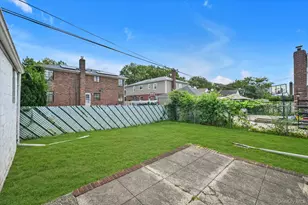 82-11 232nd St, Bellerose, NY 11427 - Photo 21