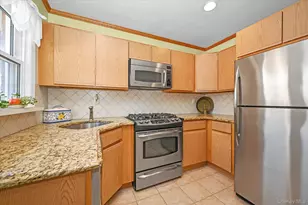 82-11 232nd St, Bellerose, NY 11427 - Photo 11