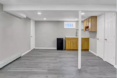 260 Cedar Court, Copiague, NY 11726 - Photo 19