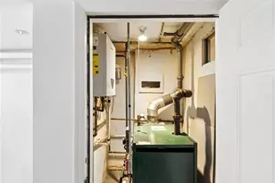 59-58 69th Pl, Maspeth, NY 11378 - Photo 23