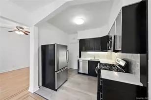 59-58 69th Pl, Maspeth, NY 11378 - Photo 17