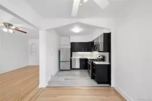 59-58 69th Pl, Maspeth, NY 11378 - Photo 15