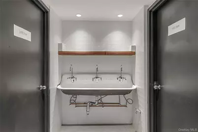 33-09 37th Avenue, Long Island City, NY 11101 - Photo 19