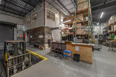 33-09 37th Avenue, Long Island City, NY 11101 - Photo 9