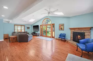 40 Valentine Ave, Glen Cove, NY 11542 - Photo 7