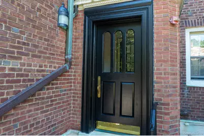 7 Chateaux Circle #7E, Scarsdale, NY 10583 - Photo 3