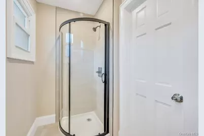 103 Calla Avenue, Floral Park, NY 11001 - Photo 21