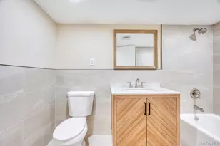 103 Calla Ave, Floral Park, NY 11001 - Photo 37